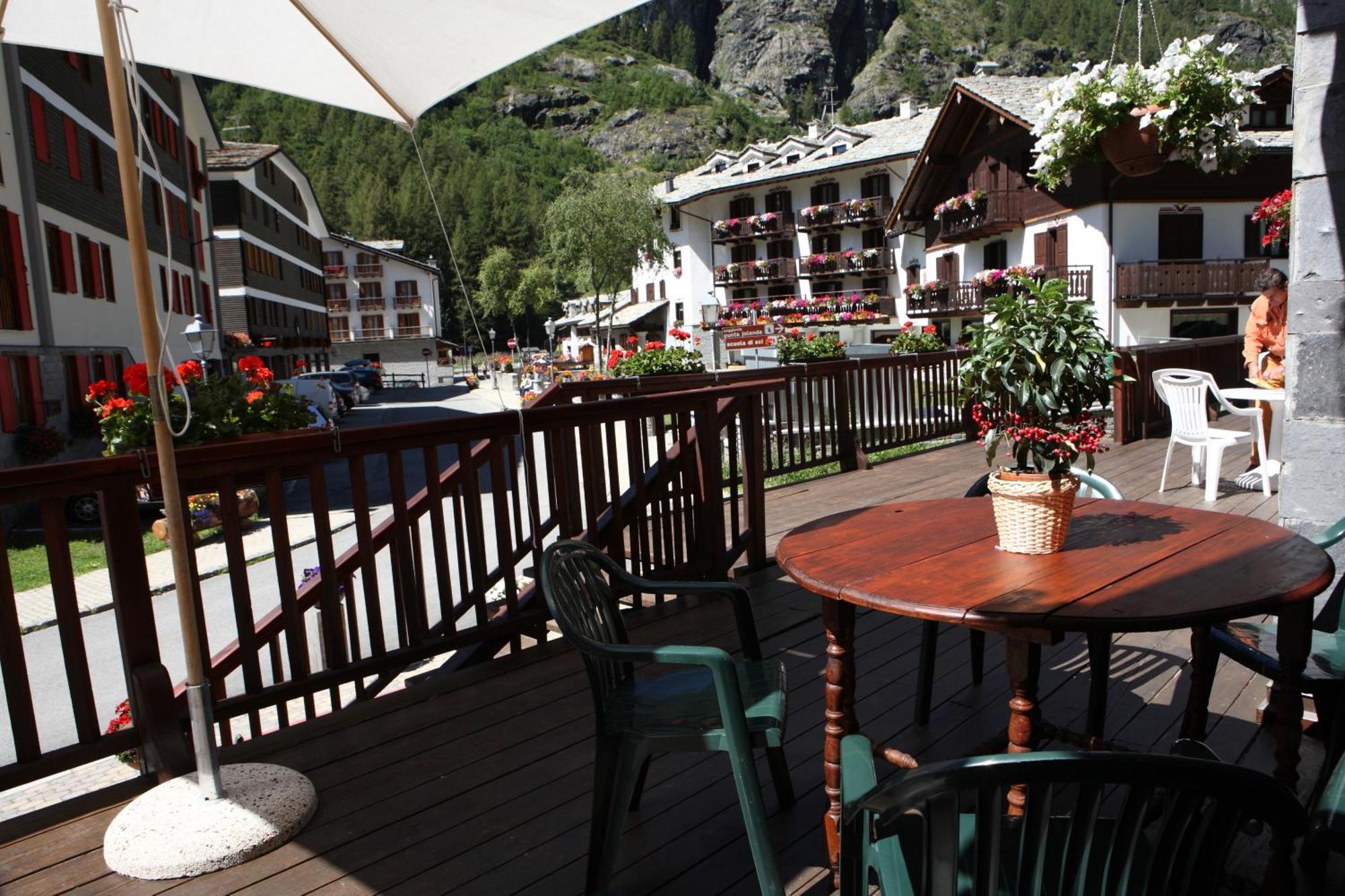 Hotel Residence Valverde Gressoney-la-Trinité Exteriör bild