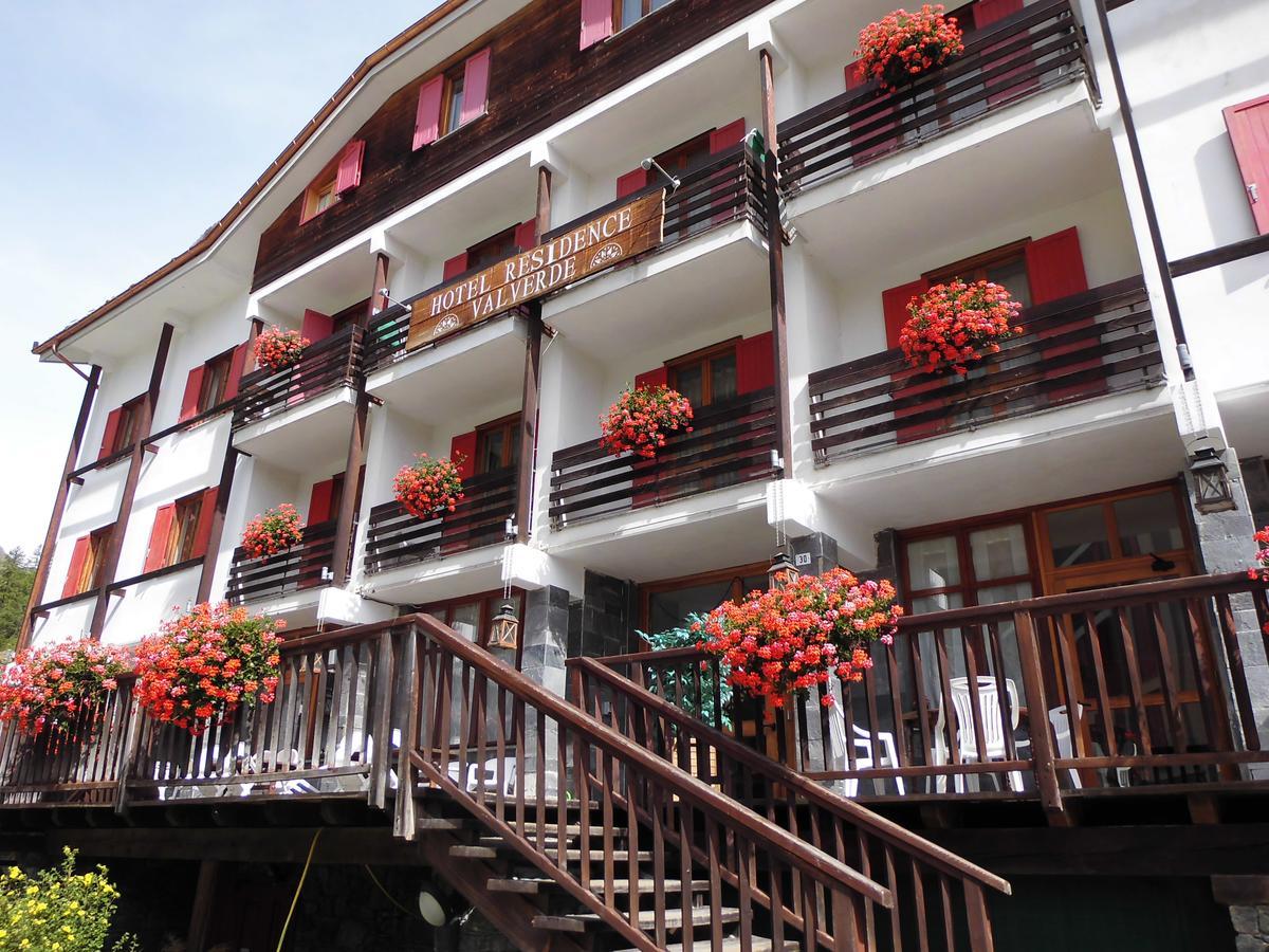 Hotel Residence Valverde Gressoney-la-Trinité Exteriör bild